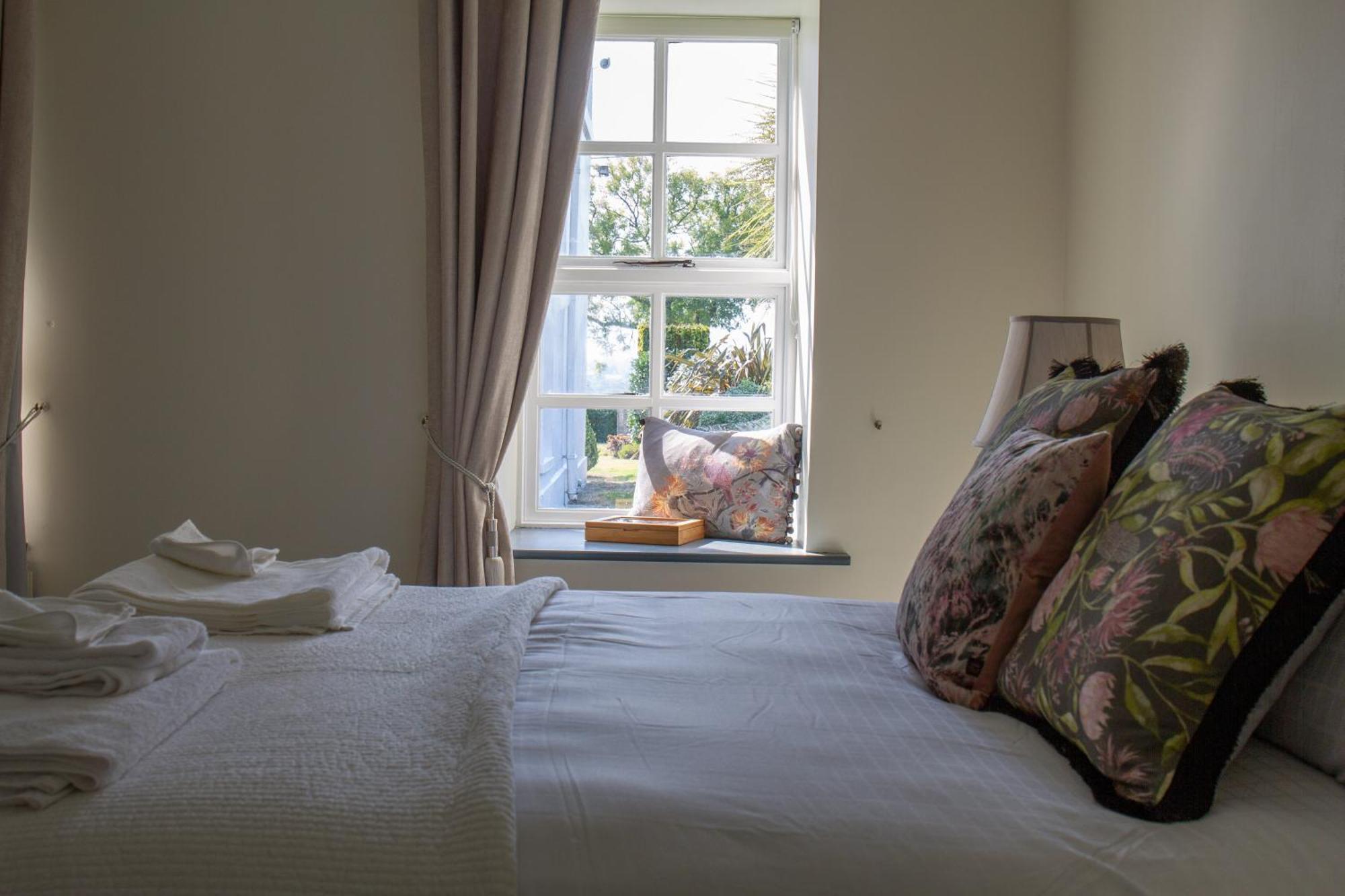 Hill House Lodge Sleeps 6 Overlooking The Rock Of Cashel Cashel  Exterior foto
